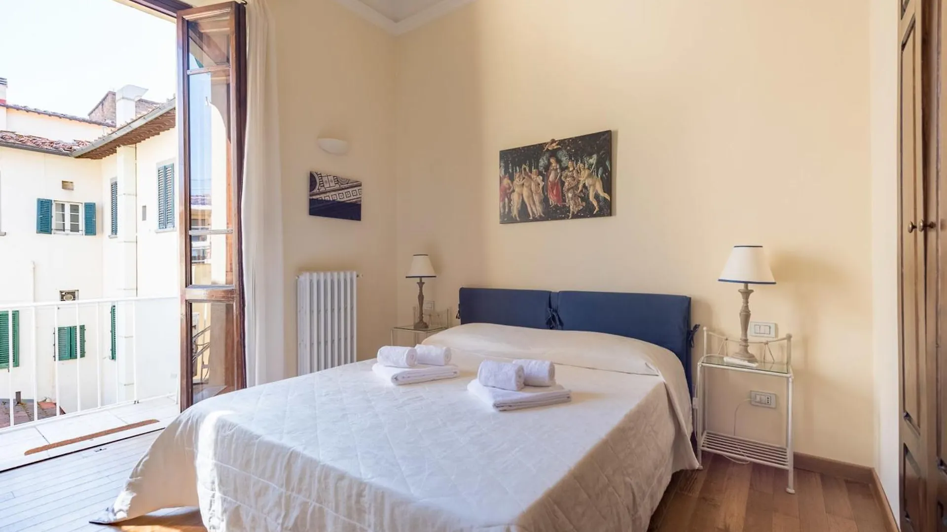 Charming 2Bed Apartment Overlooking Duomo - Hosted By Sweetstay Firenze